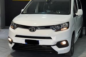Toyota Proace 1.2 130 CV 7posti AUTOMATICO Luxury