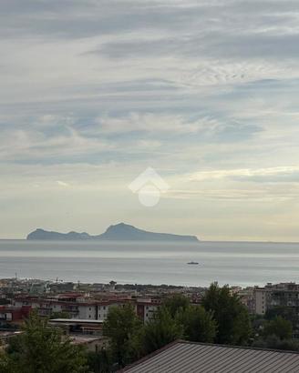 3 LOCALI A ERCOLANO