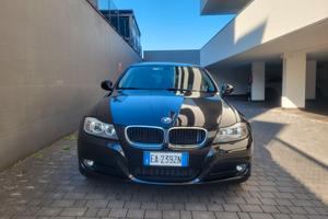 Bmw 318 touring 2010