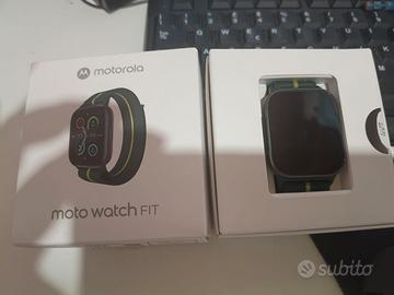 Smartwatch Motorola moto watch fit