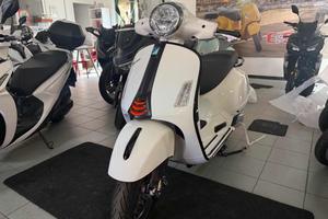PIAGGIO Vespa GTS 300 Super GTS SS 10