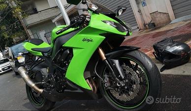 Moto kawasaki zx10r NINJA 