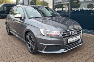Audi A1 S1 SPB 2.0 TFSI quattro-NAVI