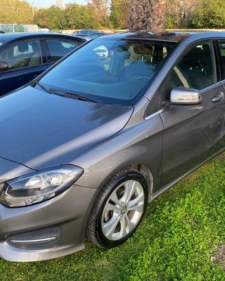 MERCEDES - Classe B - B 180 d Automatic Premium -