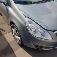 Opel corsa d ricambi