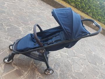 Passeggino Baby Jogger a 4 ruote