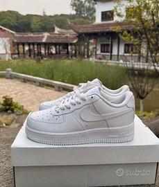 Nike Air Force 1 44 Bianche Unisex Nuove