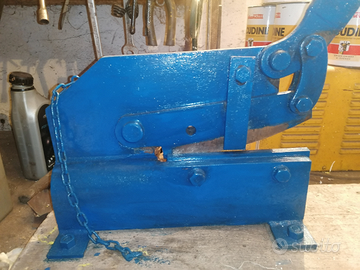 Trancia manuale lamiera