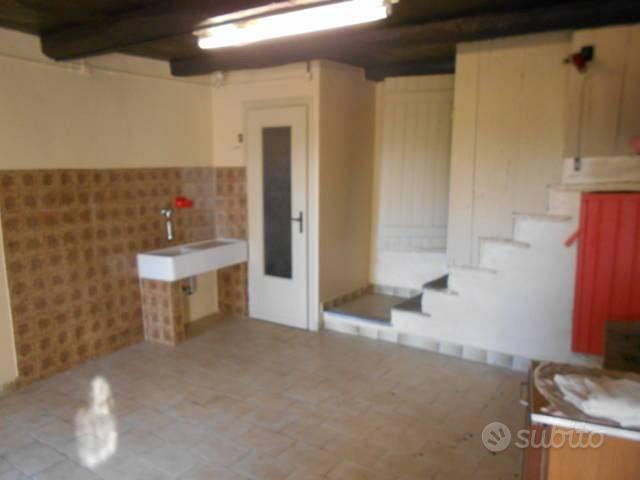 Rustico / Casale di 220 m² con 2 locali a Bagnolo - Vista 5