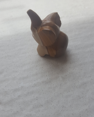 Elefante in pietra paesina
