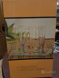 Set di 6 bicchieri per liquore o vino con vassoio