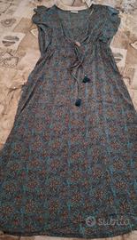 vestito lungo in tessuto leggero 