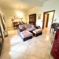 Mesagne villa ristrutturata 4 vani con giardino