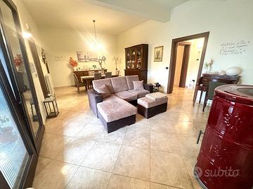 Mesaagne villa con giardino