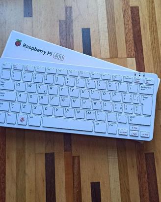 RASPBERRY PI 400 tastiera Italia come nuovo