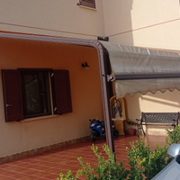 Tenda da sole richiudibile