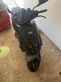 Malaguti Phantom F12 Max 125 – 2009