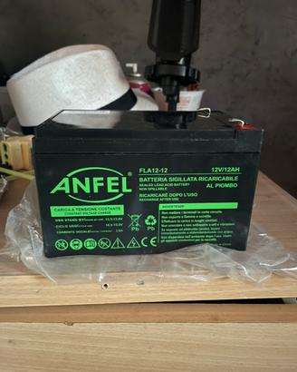 Batteria ricaricabile al piombo 12v
