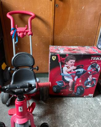 triciclo Ferrari