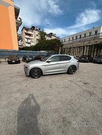 Alfa Romeo Stelvio Q4
