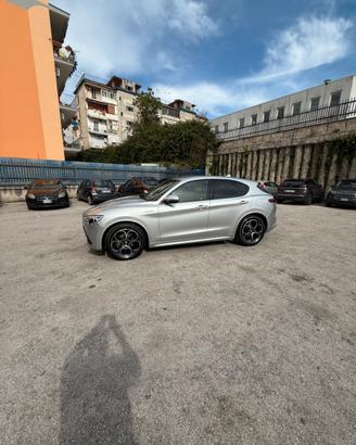 Alfa Romeo Stelvio Q4