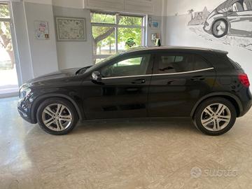 Mercedes-benz CLA 220 d Automatic Sport