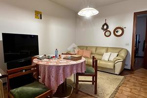 CASA SEMINDIPENDENTE A BIENNO