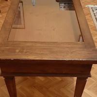 Tavolino da salotto in legno massello e vetro