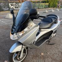 Scooter Piaggio X8 200cc