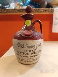 bottiglia old smuggler scotch whisky Scotland 