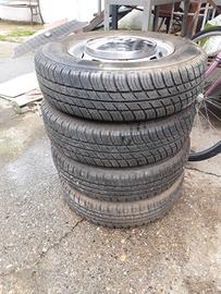 N.4 COPERTONI CON CERCHIONI E COPRIRUOTA FIAT 1300