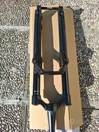 Forcella Rockshox Domain RC 29 160mm tapered 1.8