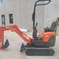 Miniescavatore usato KUBOTA K008-3