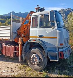 iveco 3 assi 190 26 con gru