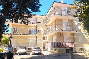 2 LOCALI A DIANO MARINA