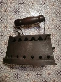 Ferro da stiro d'epoca 