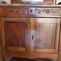 mobile da bagno antico