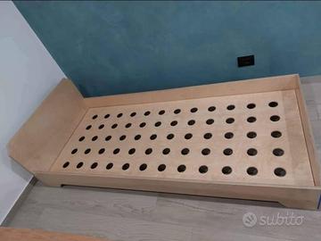 Letto montessoriano in legno di betulla