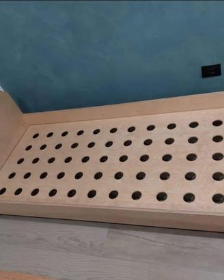 Letto montessoriano in legno di betulla