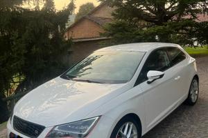 Seat leon fr con gancio traino