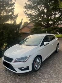 Seat leon fr con gancio traino