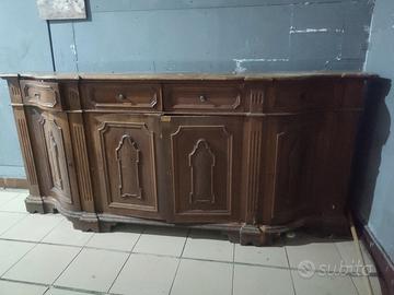 armadio Per Antiquariato