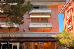 Appartamento Trilocale (2 matrimoniali) vista mare