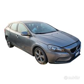 Ricambi usati per Volvo V40 2.0 Diesel del 2016