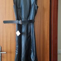 vestito  Zara con cintura,  effetto pelle 