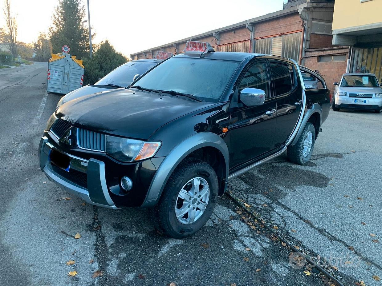 MITSUBISHI L200 2B Free