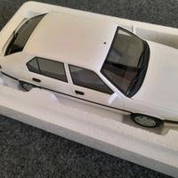 Modello Alfa Romeo 33 Permanent 4 1/18 Laudoracing