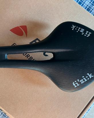 Sella Fizik antares oo vento 122gr light