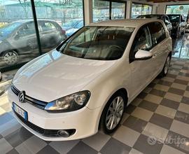 Volkswagen Golf Highline 2.0TDi 140Cv DSG