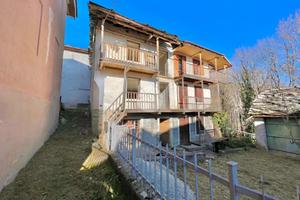 CASA SEMINDIPENDENTE A VIÙ